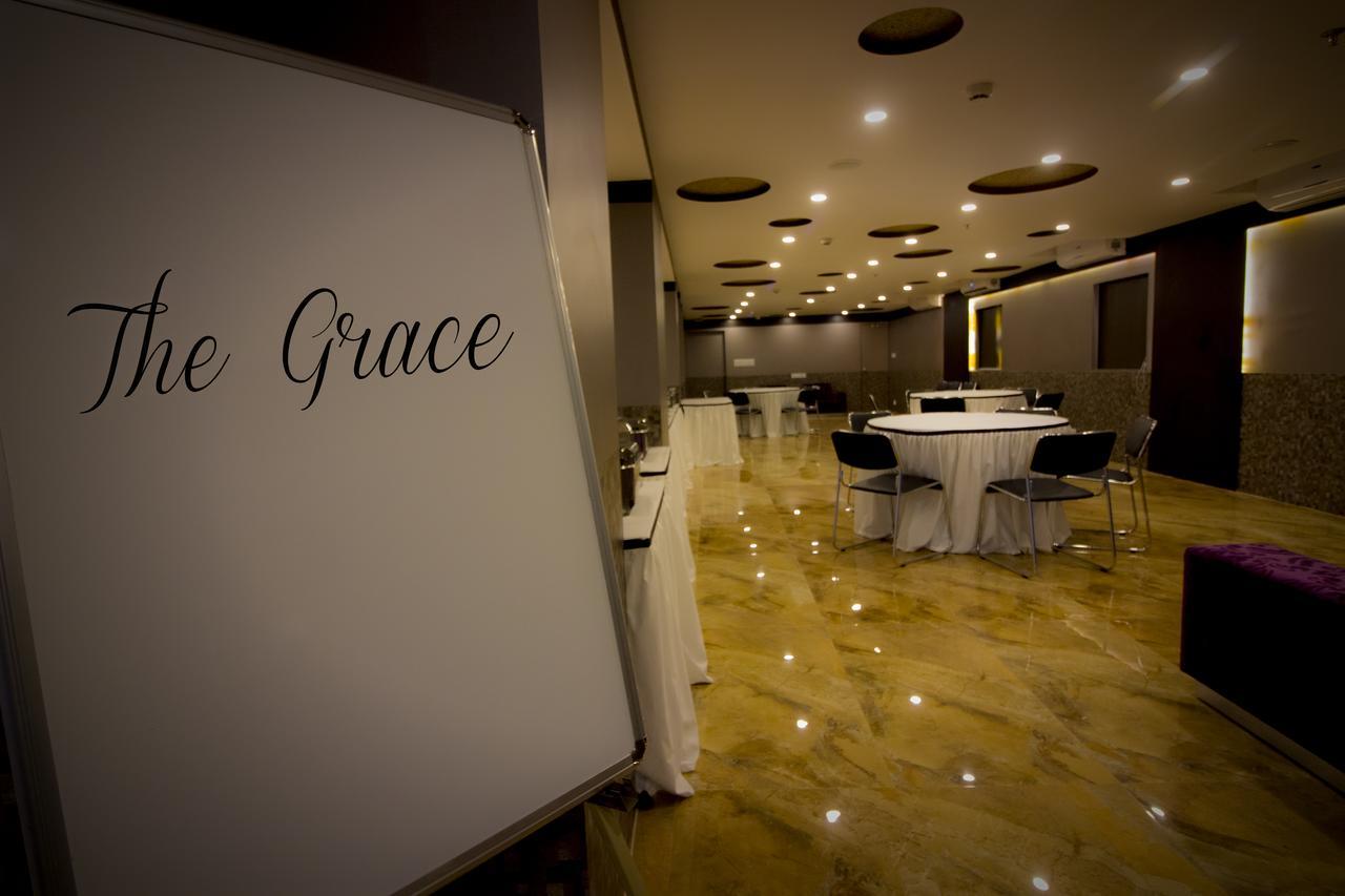 A Pousada The Grace Calcutá Exterior foto